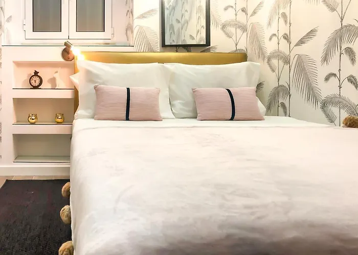 Golden • A/c - * Lisboa